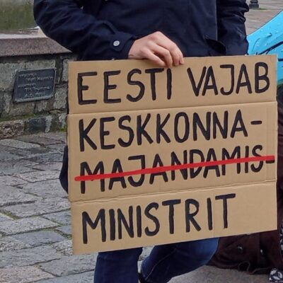 keskkonnaminister astu tagasi
